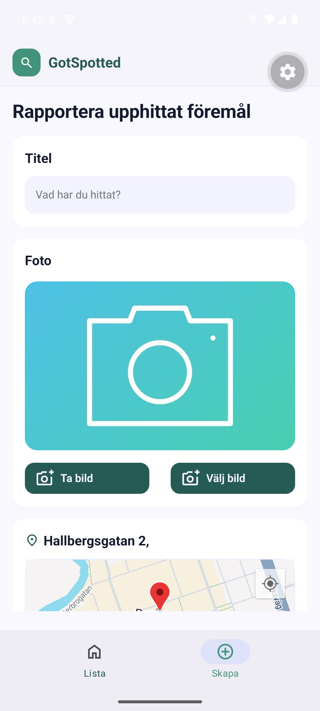 Formulär med titel, knappar för att ta eller välja bild och en karta med aktuell adress